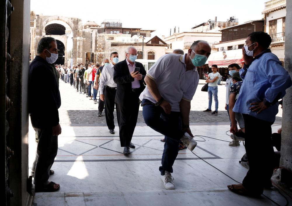 القادمون إلى سوريا يضاعفون حصيلة الإصابات بـ«كورونا»