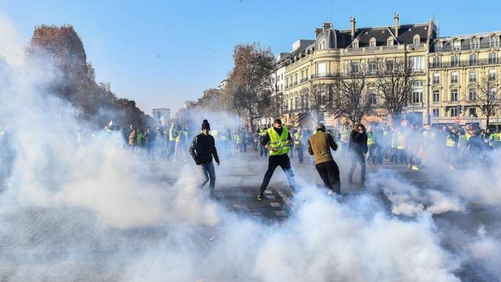 الاحتجاجات تعم "فرنسا"