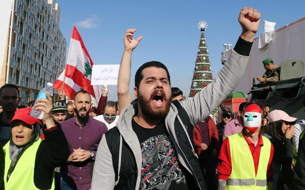 لبنان.. إغلاق مباني حكومة ومطالبات برحيل اللاجئين السوريين 