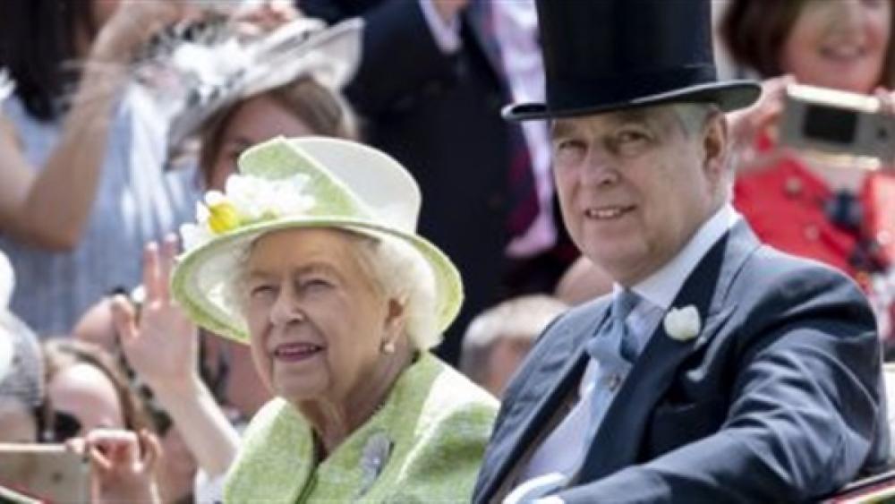 فضيحة أخلاقية تبعد الأمير أندرو عن أنشطة العائلة المالكة البريطانية