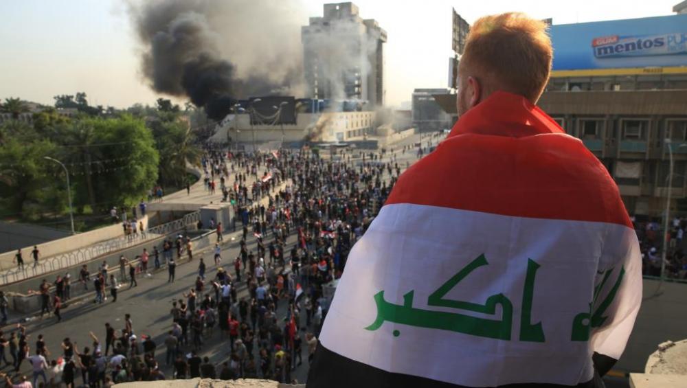 العراقيون يرفعون سقف مطالبهم والحكومة في تخبّط!