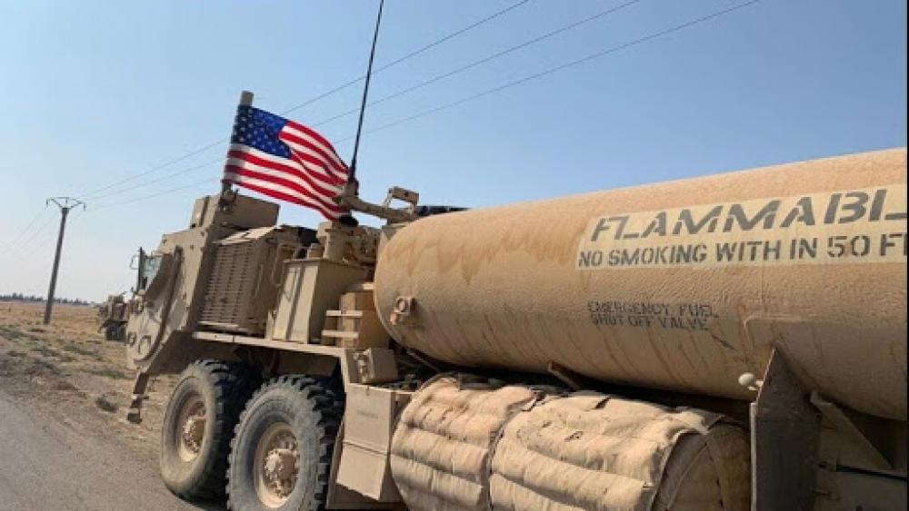 أمريكا تنقل النفط السوري إلى العراق 