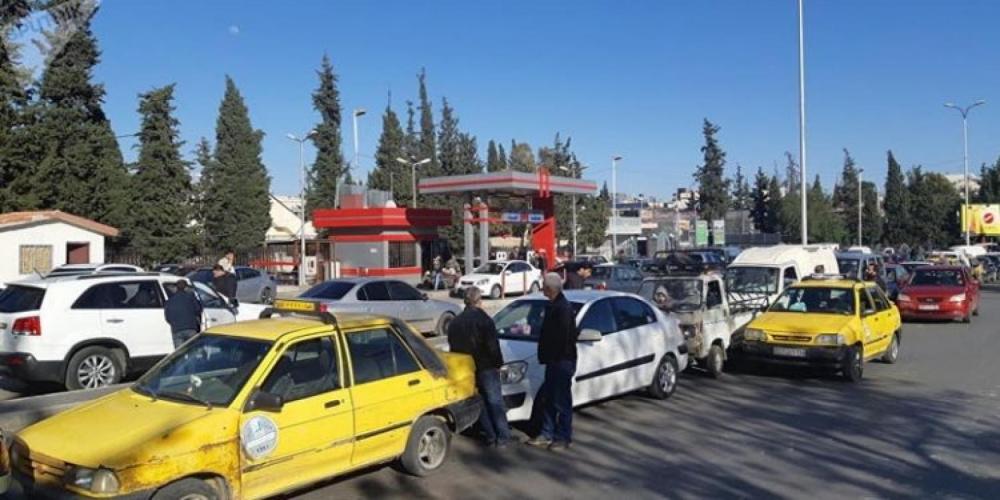 «النفط السورية» تعدل مخصصات البنزين.. وطوابير أمام محطات الوقود 