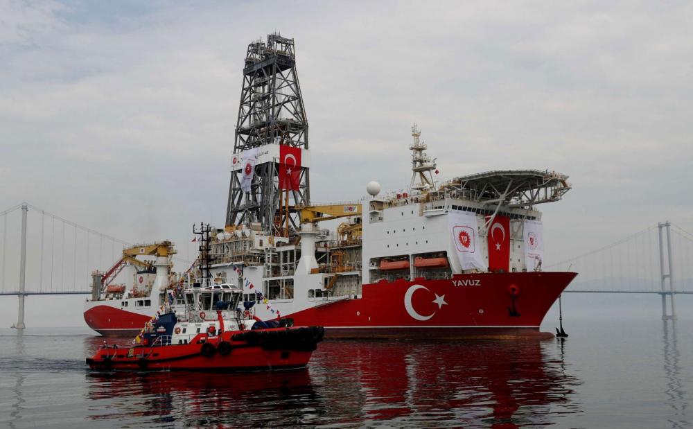 بعد تهديدات الاتحاد الأوروبي.. تركيا تسحب سفينة تنقيب النفط من المتوسط 